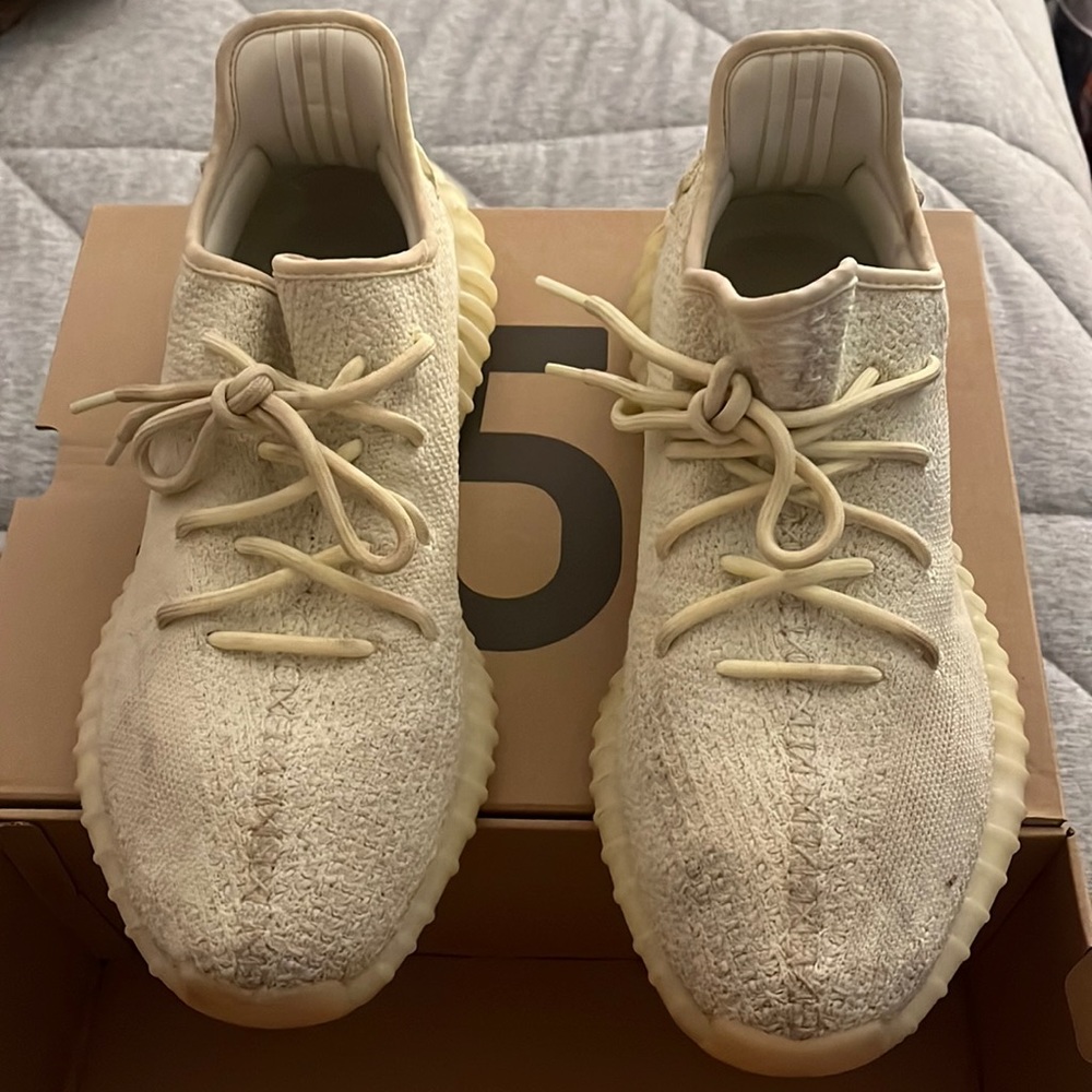 Yeezy Boost 350 V2